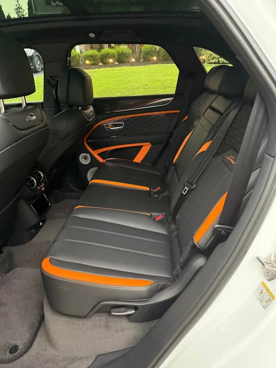 2026 Bentley Bentayga Speed - Image 8 of 20