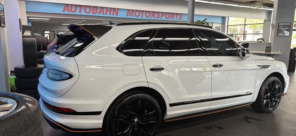 2026 Bentley Bentayga Speed - Image 15 of 20