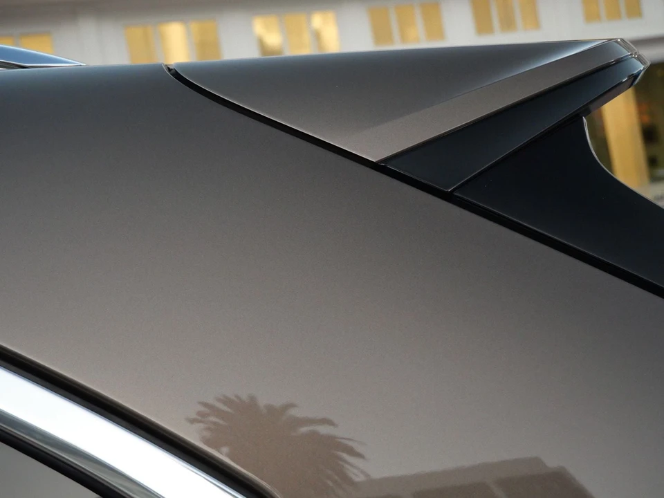 2026 Bentley Bentayga - Image 7 of 25