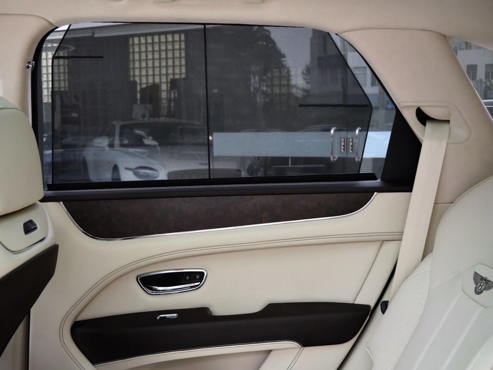 2026 Bentley Bentayga - Image 19 of 25