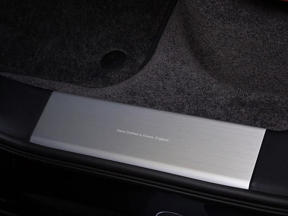 2026 Bentley Bentayga - Image 22 of 26
