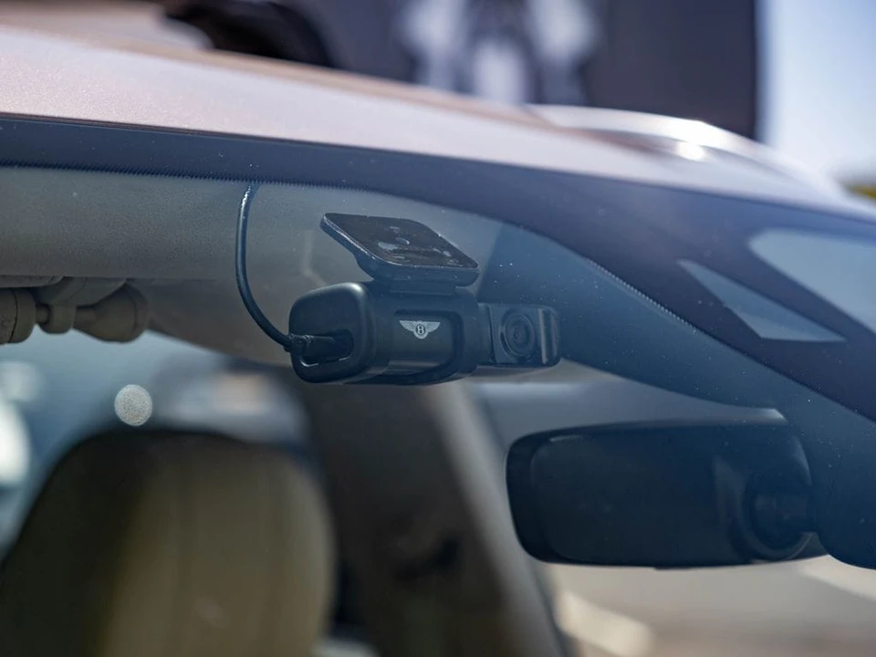 2026 Bentley Bentayga - Image 29 of 31