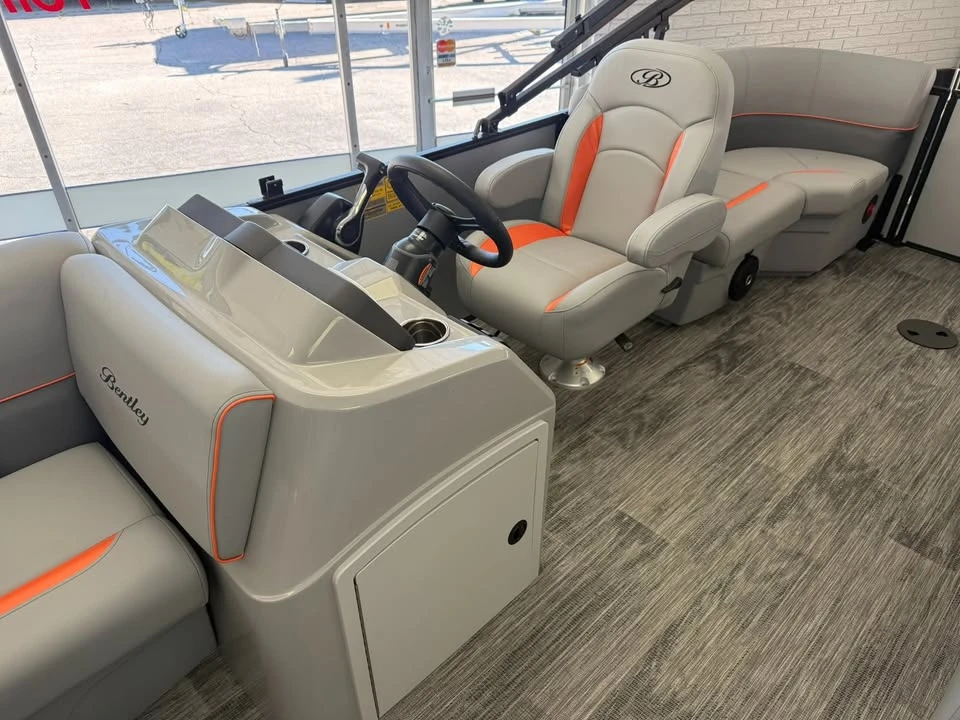 2026 Bentley - Image 4 of 11