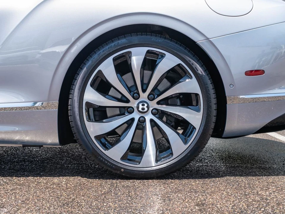 2026 Bentley Continental GT 4th Gen - Image 25 of 31