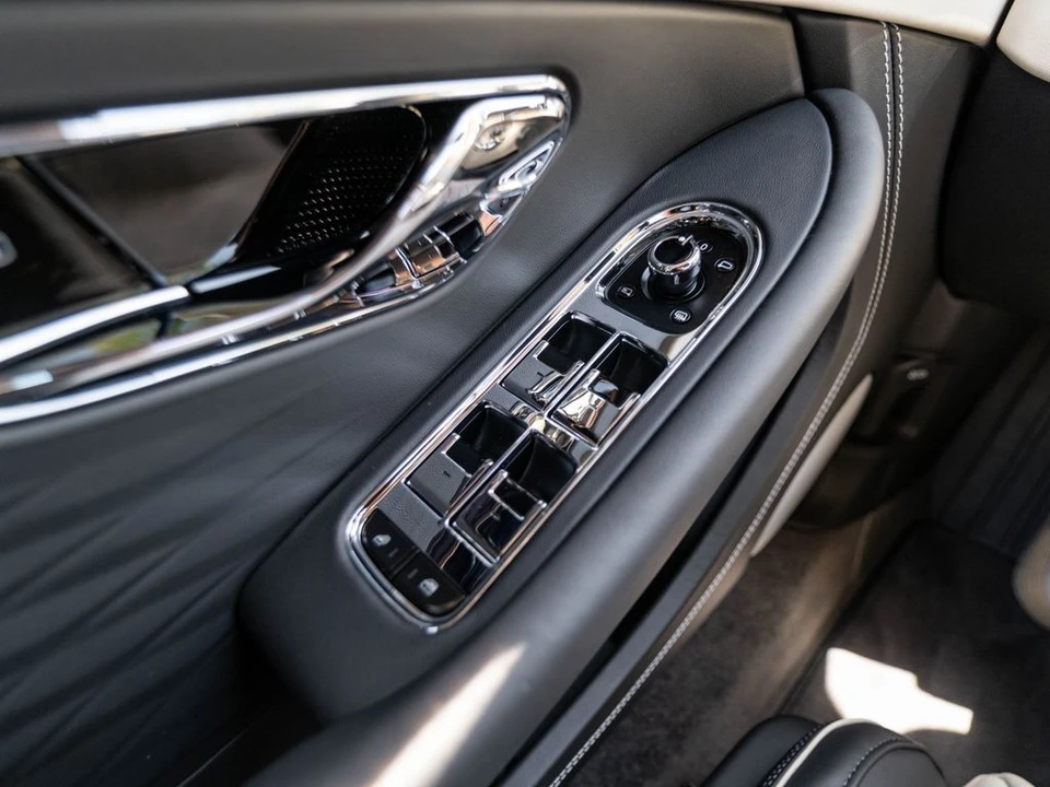 2026 Bentley Continental GT 4th Gen - Image 4 of 31
