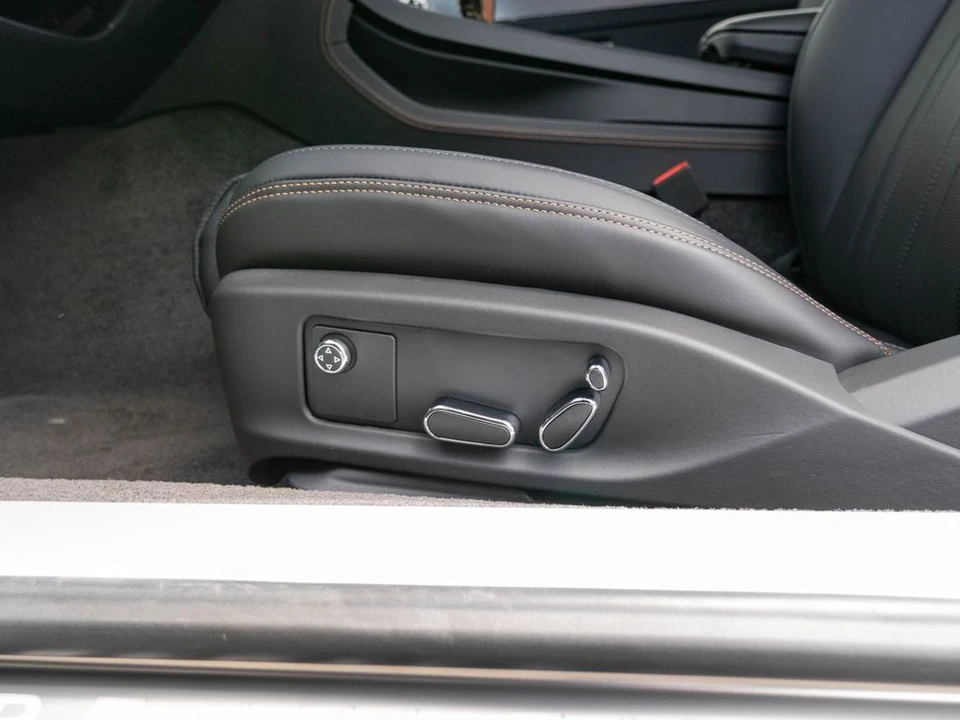 2026 Bentley Continental GT 4th Gen - Image 15 of 31