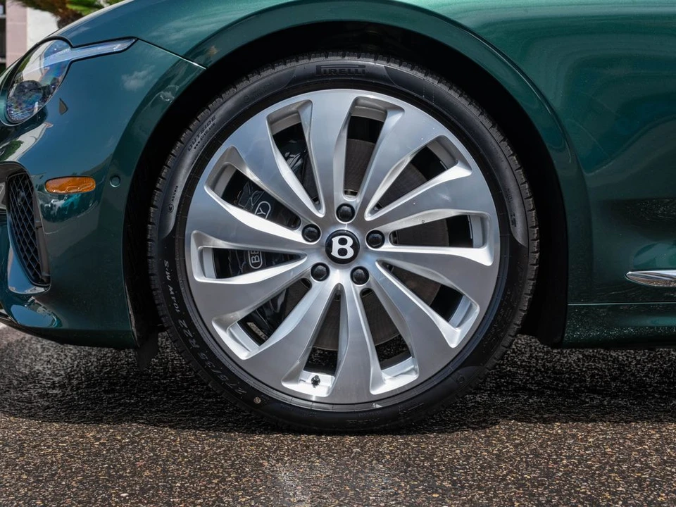 2026 Bentley Continental GT 4th Gen - Image 24 of 31