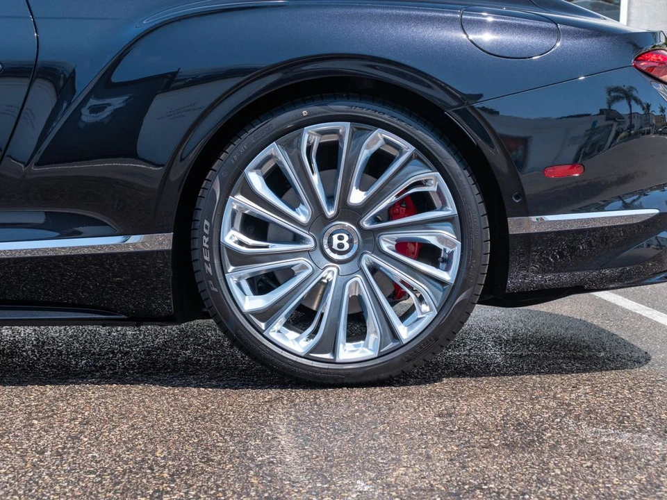 2026 Bentley Continental GT 4th Gen - Image 27 of 31
