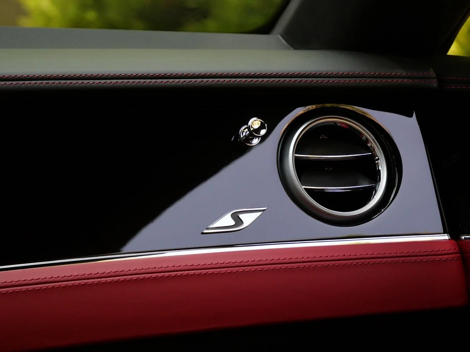 2026 Bentley Continental - Image 20 of 25
