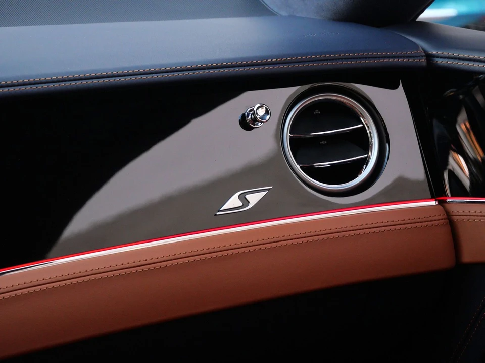 2026 Bentley Continental GT 4th Gen - Image 20 of 25