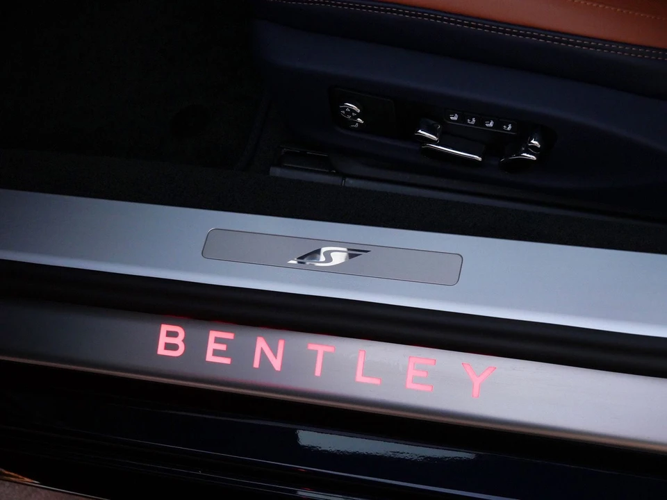 2026 Bentley Continental GT 4th Gen - Image 15 of 25