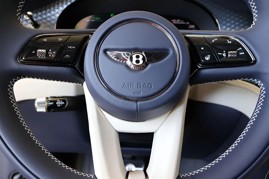 2026 Bentley Continental GT 4th Gen - Image 27 of 31