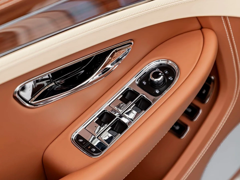 2026 Bentley Continental GT 4th Gen - Image 27 of 31