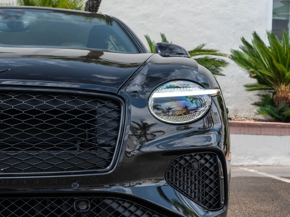 2026 Bentley Continental GT 4th Gen - Image 27 of 31