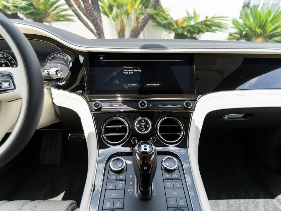 2026 Bentley Continental GT 4th Gen - Image 18 of 31