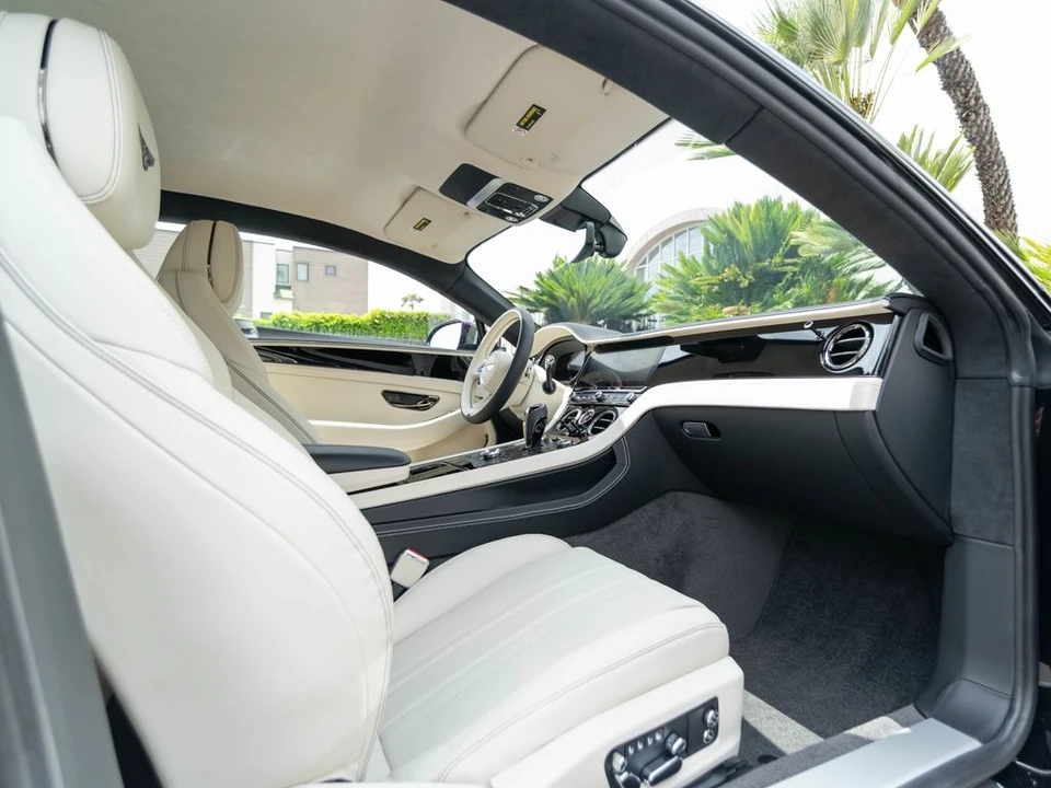 2026 Bentley Continental GT 4th Gen - Image 16 of 31