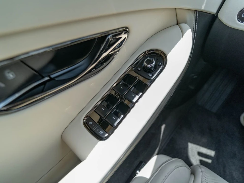 2026 Bentley Continental GT 4th Gen - Image 10 of 31