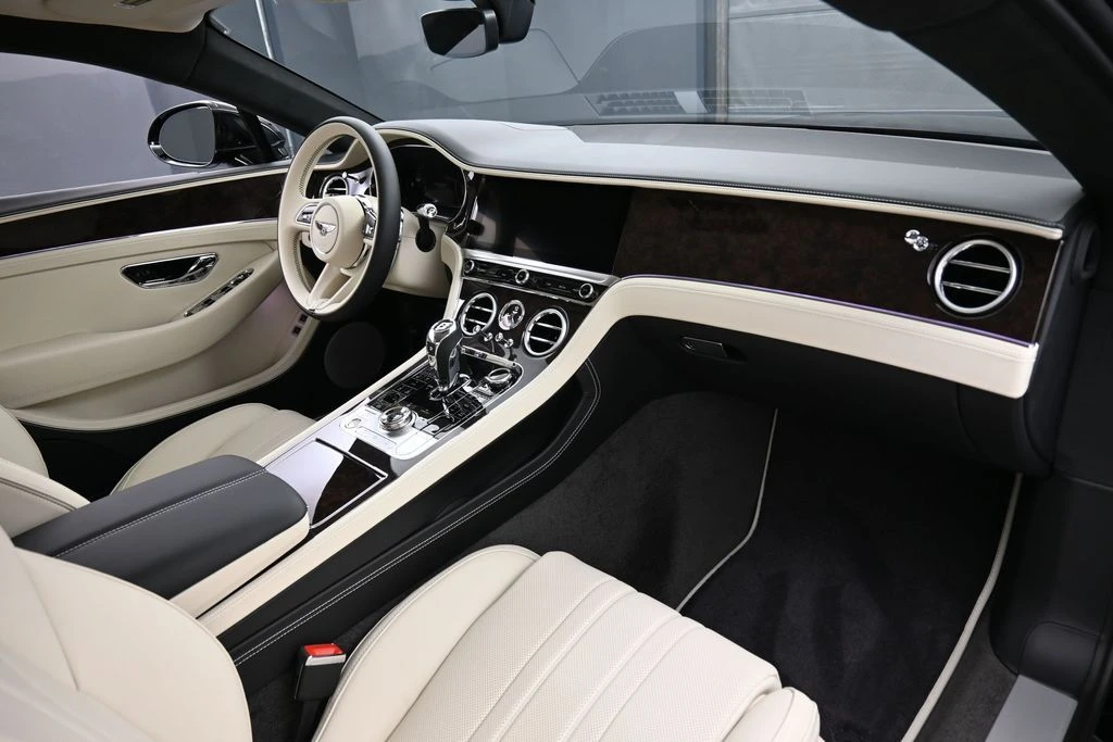 2026 Bentley Continental GT 4th Gen - Image 27 of 31