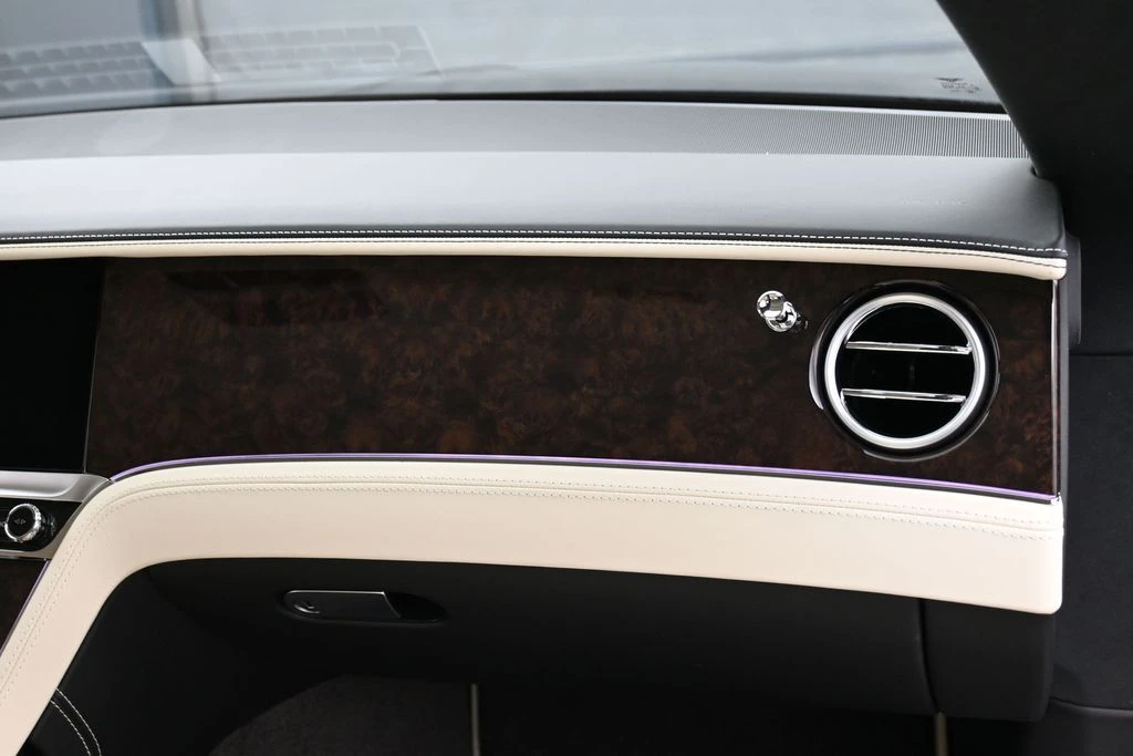 2026 Bentley Continental GT 4th Gen - Image 28 of 31