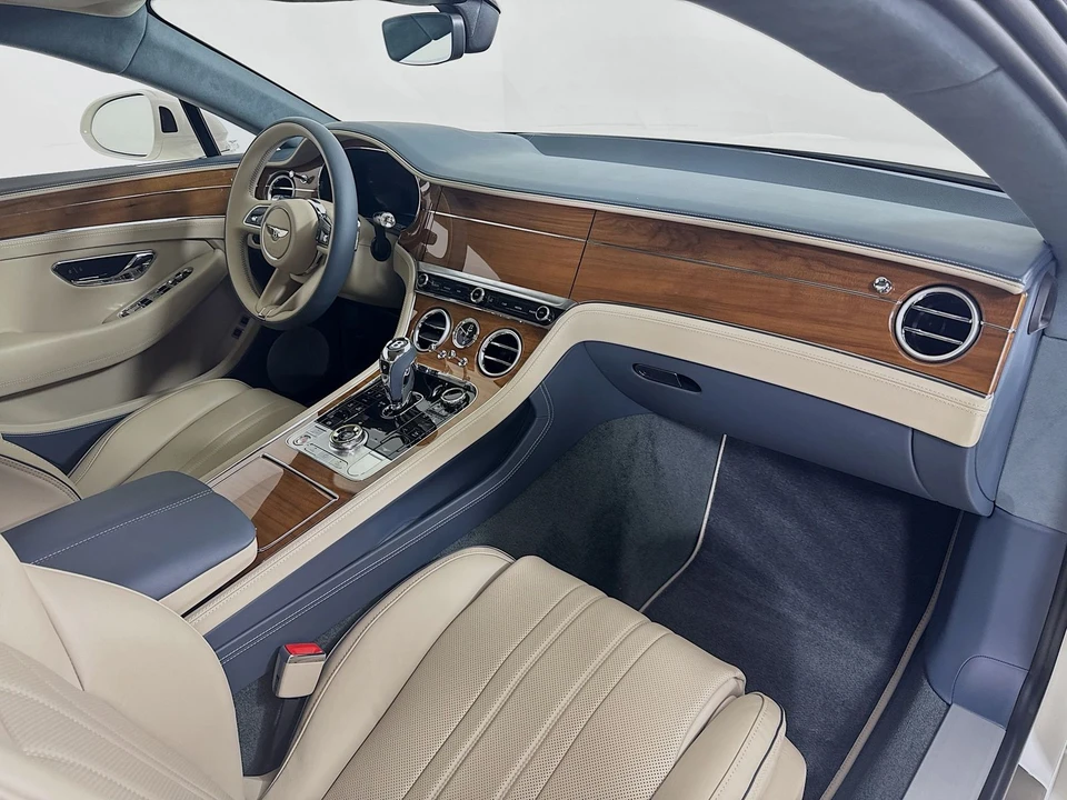 2026 Bentley Continental GT 3rd Gen - Image 25 of 27