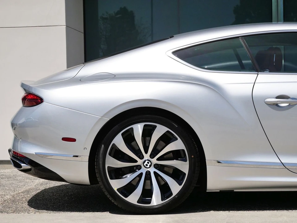 2026 Bentley Continental GT 3rd Gen - Image 9 of 21