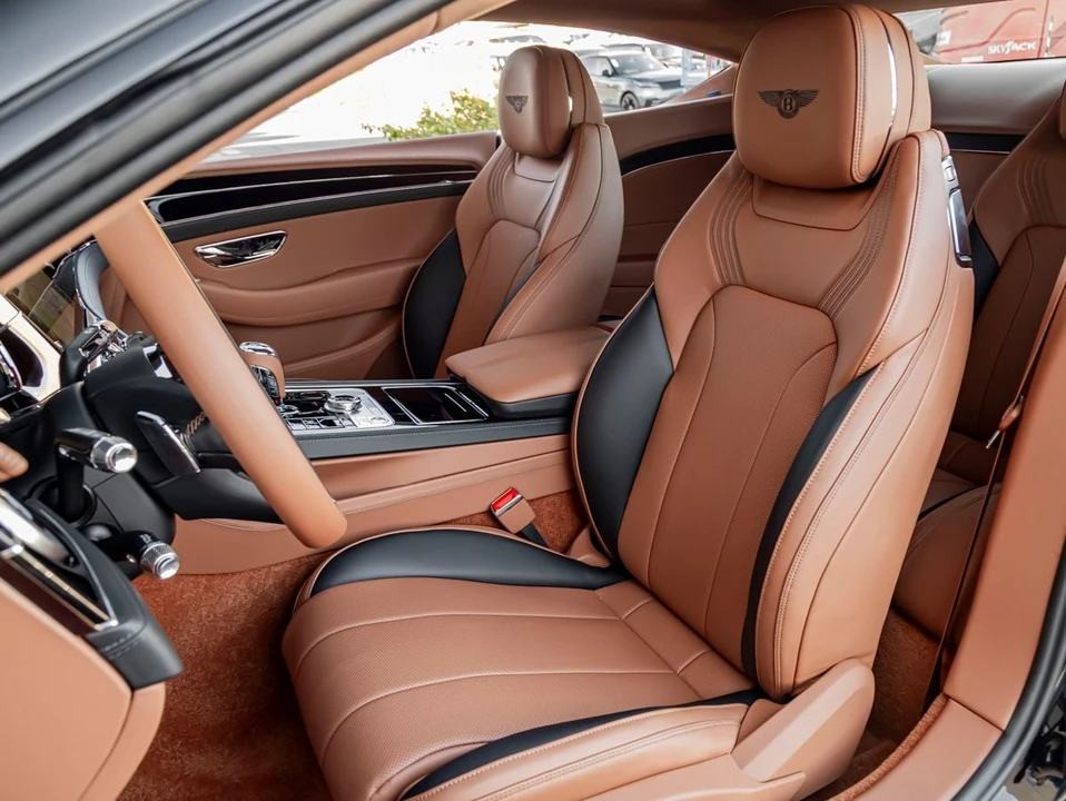 2026 Bentley Continental GT 4th Gen - Image 16 of 31