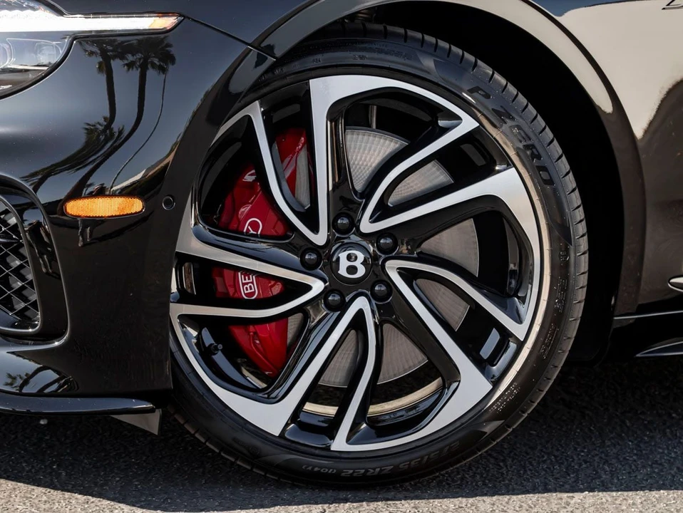 2026 Bentley Continental GT 4th Gen - Image 7 of 31