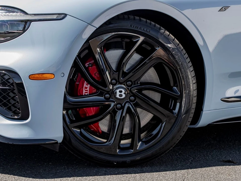 2026 Bentley Continental GT 4th Gen - Image 14 of 31