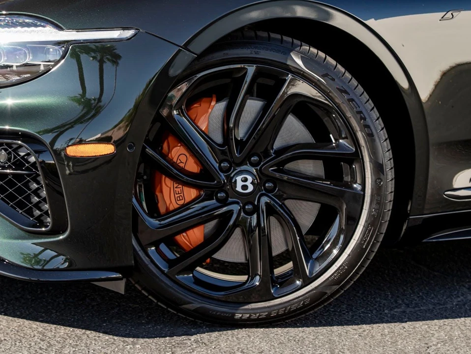 2026 Bentley Continental GT 4th Gen - Image 14 of 31