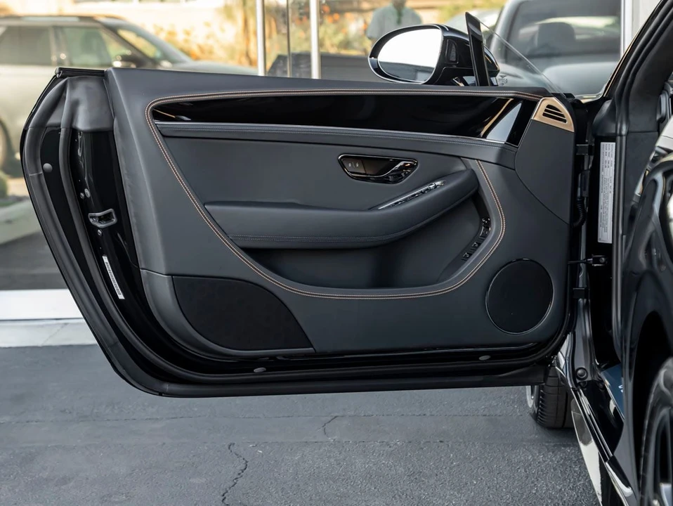 2026 Bentley Continental GT 4th Gen - Image 15 of 31