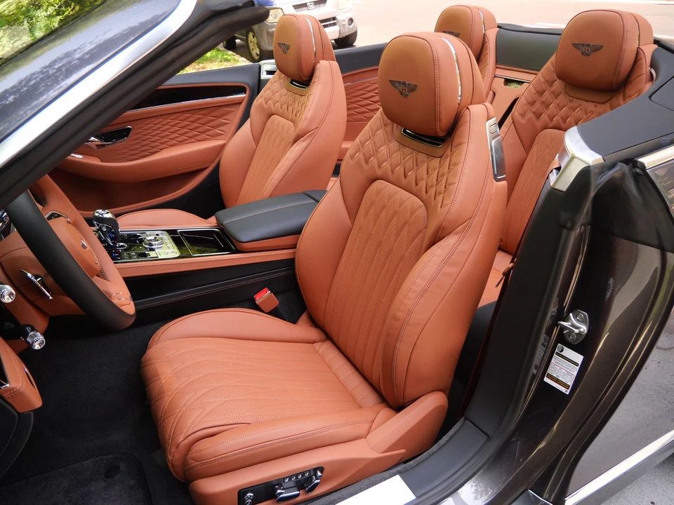 2026 Bentley Continental - Image 19 of 26
