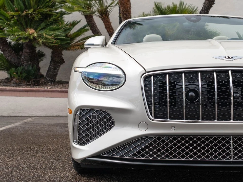 2026 Bentley Continental GTC - Image 29 of 31