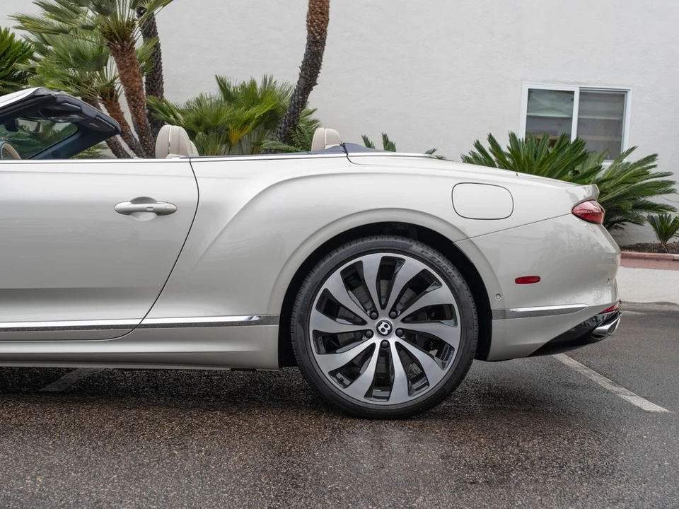 2026 Bentley Continental GTC - Image 24 of 31