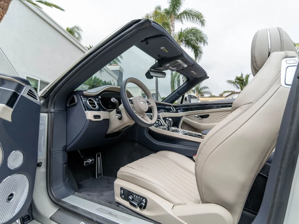2026 Bentley Continental GTC - Image 2 of 31