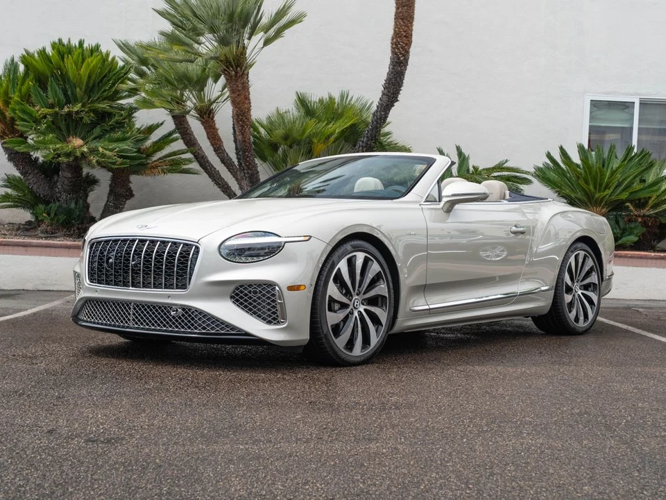 2026 Bentley Continental GTC - Image 27 of 31