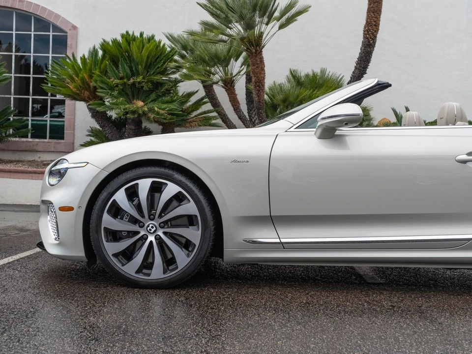 2026 Bentley Continental GTC - Image 23 of 31