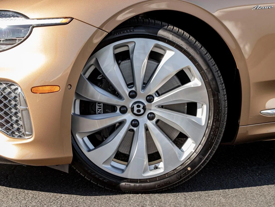 2026 Bentley Continental GTC - Image 16 of 31