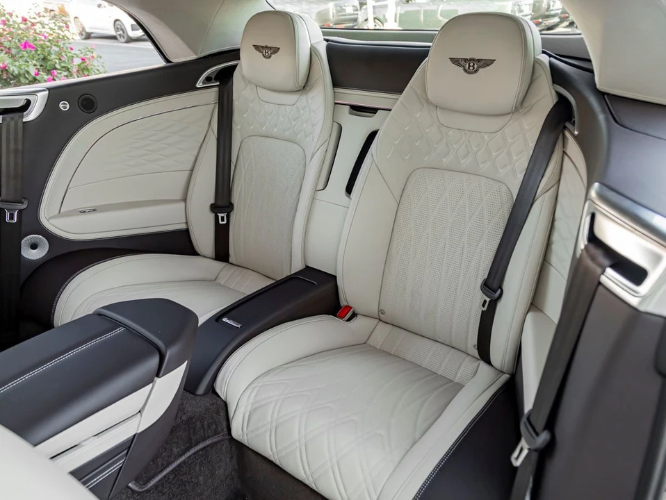 2026 Bentley Continental GTC - Image 27 of 31