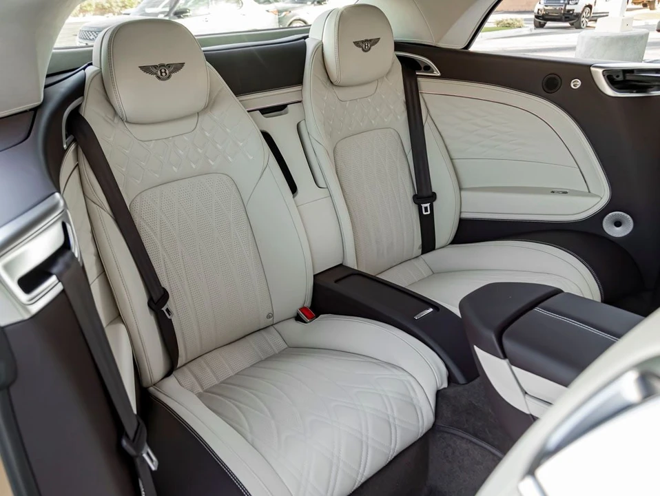 2026 Bentley Continental GTC - Image 29 of 31