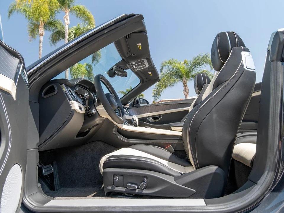 2026 Bentley Continental GTC - Image 16 of 31