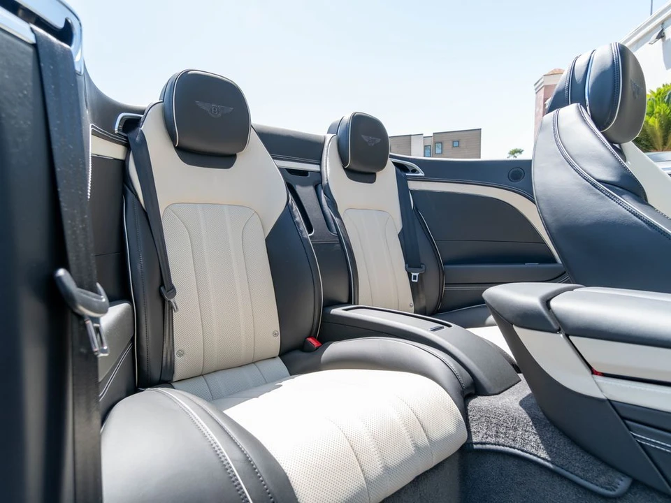 2026 Bentley Continental GTC - Image 19 of 31