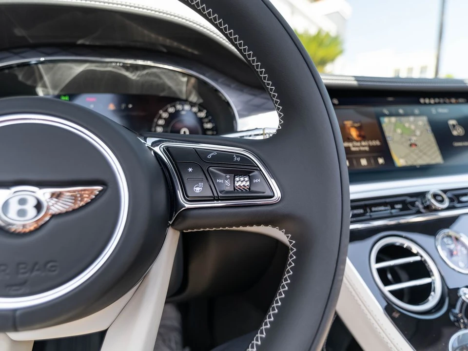 2026 Bentley Continental GTC - Image 9 of 31