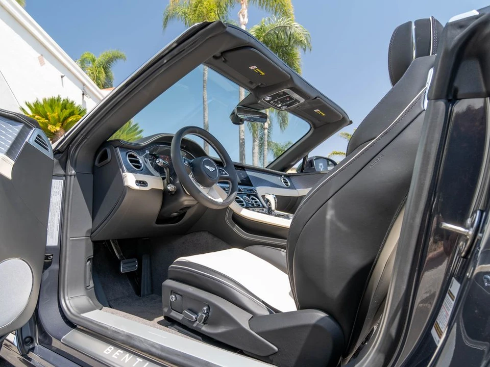 2026 Bentley Continental GTC - Image 15 of 31