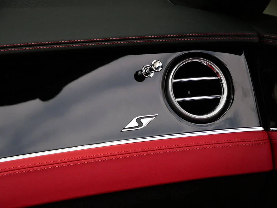 2026 Bentley Continental GTC - Image 21 of 25