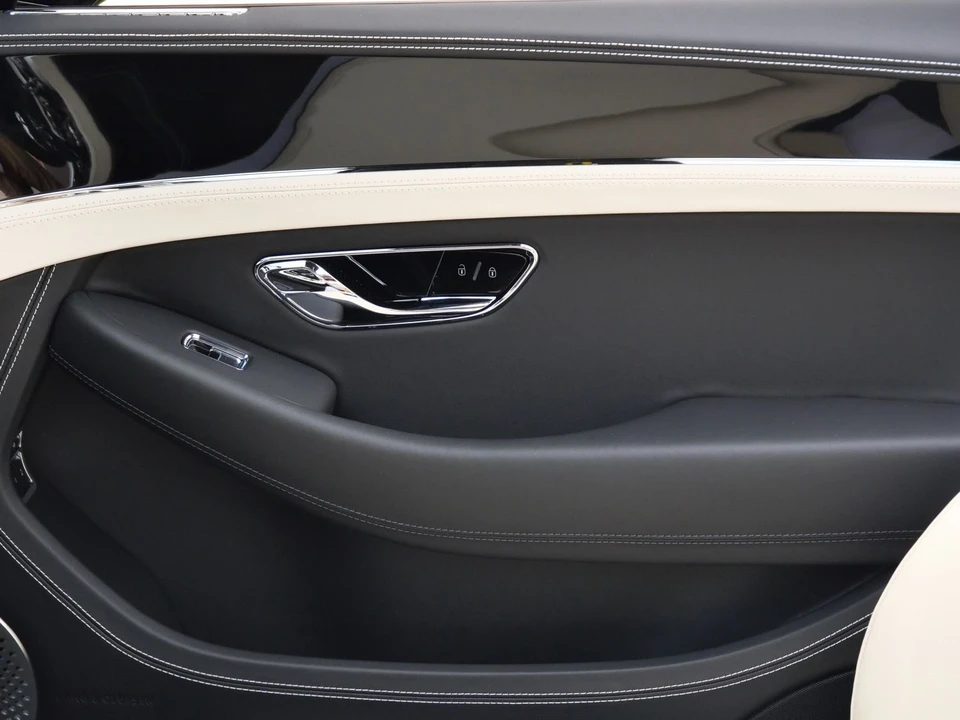 2026 Bentley Continental GTC - Image 15 of 25