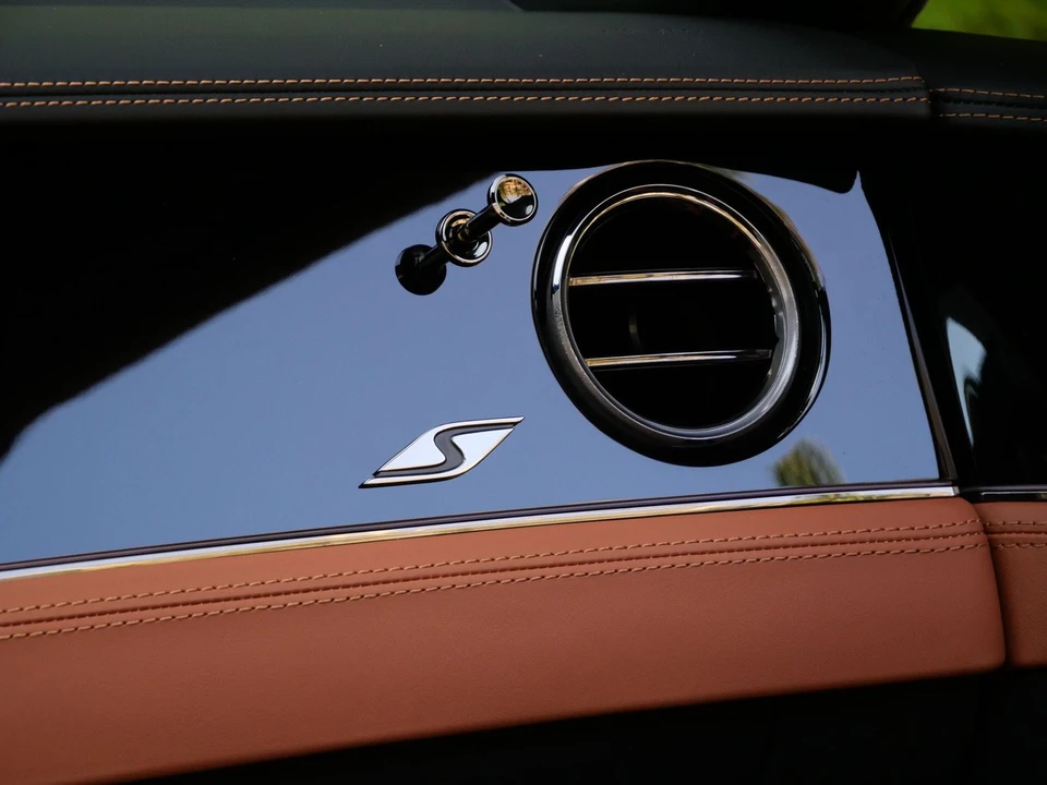 2026 Bentley Continental GTC - Image 21 of 27