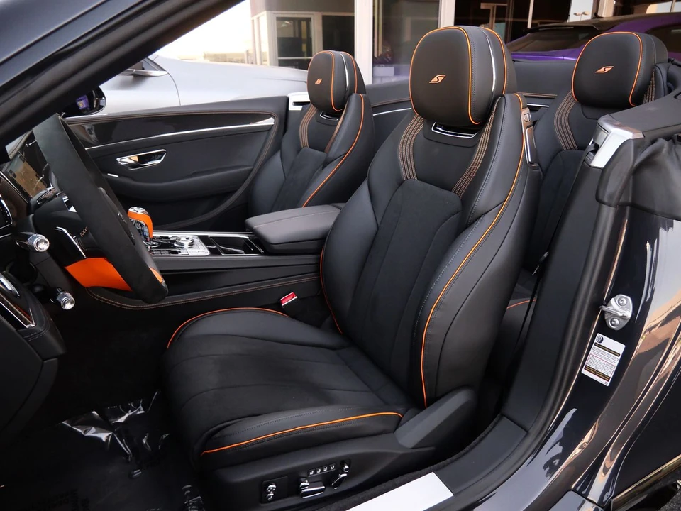 2026 Bentley Continental GTC - Image 18 of 25