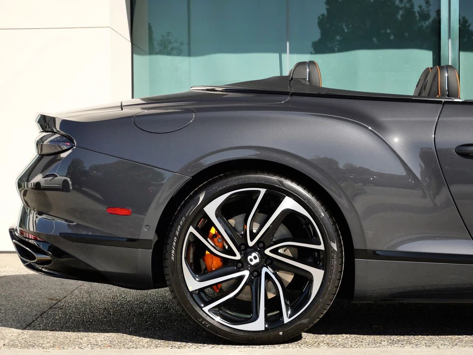 2026 Bentley Continental GTC - Image 11 of 25