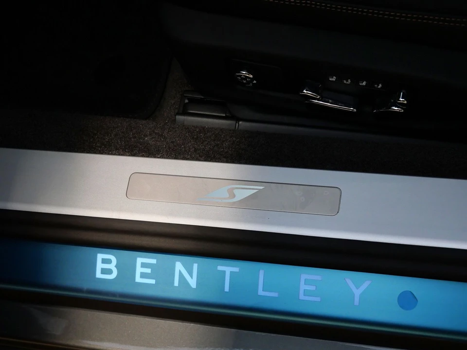 2026 Bentley Continental GTC - Image 16 of 26