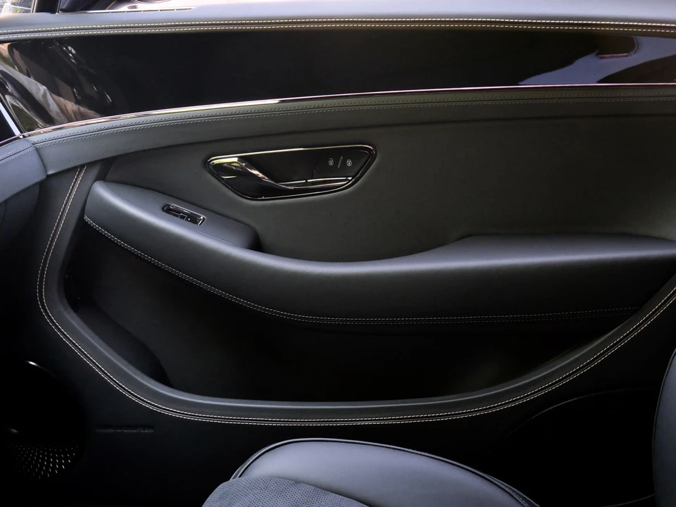 2026 Bentley Continental GTC - Image 15 of 26